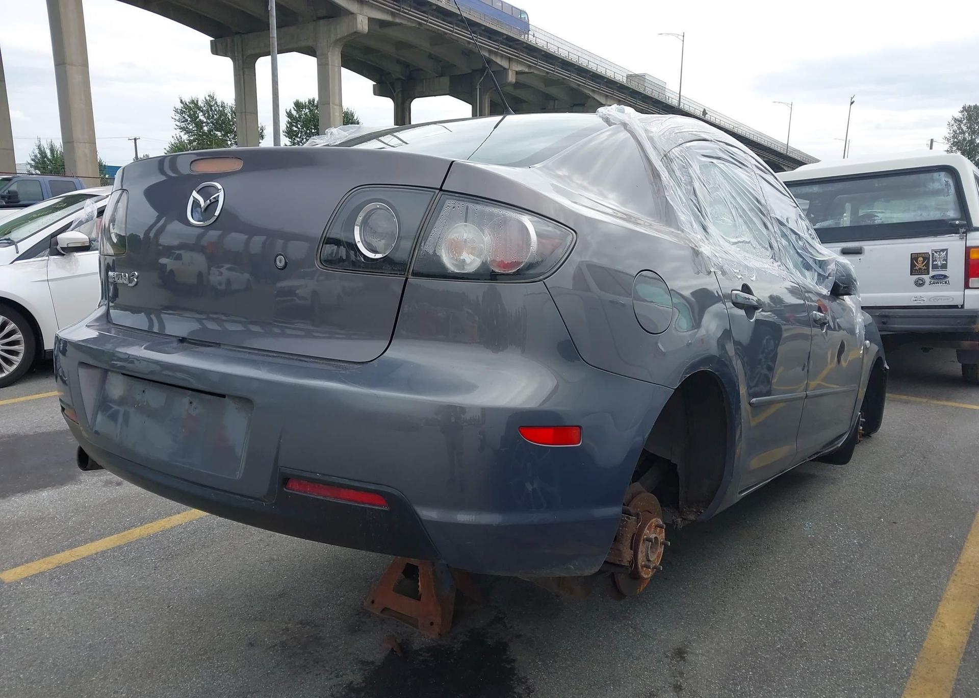 2007 MAZDA 3 I