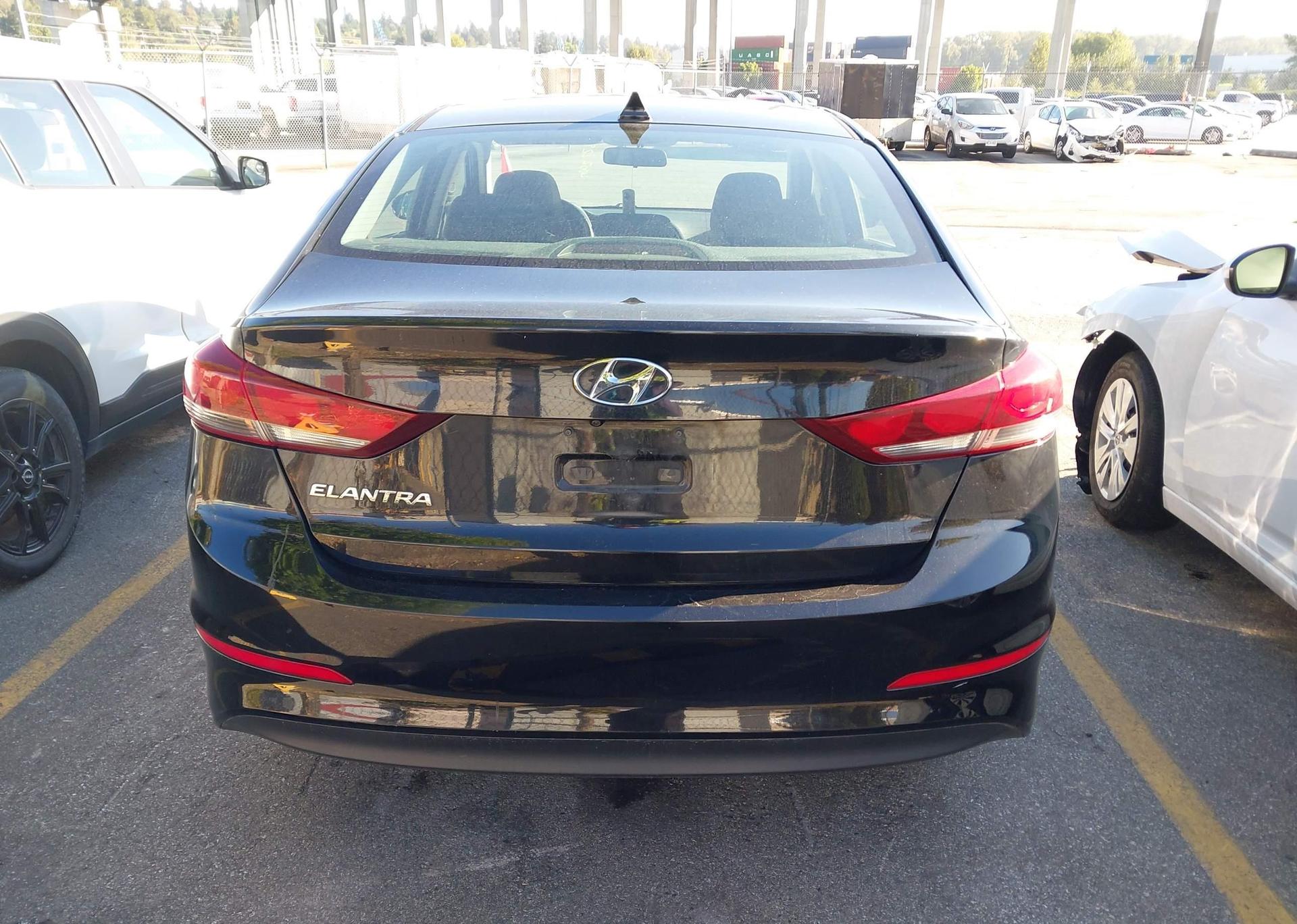2017 HYUNDAI ELANTRA SE