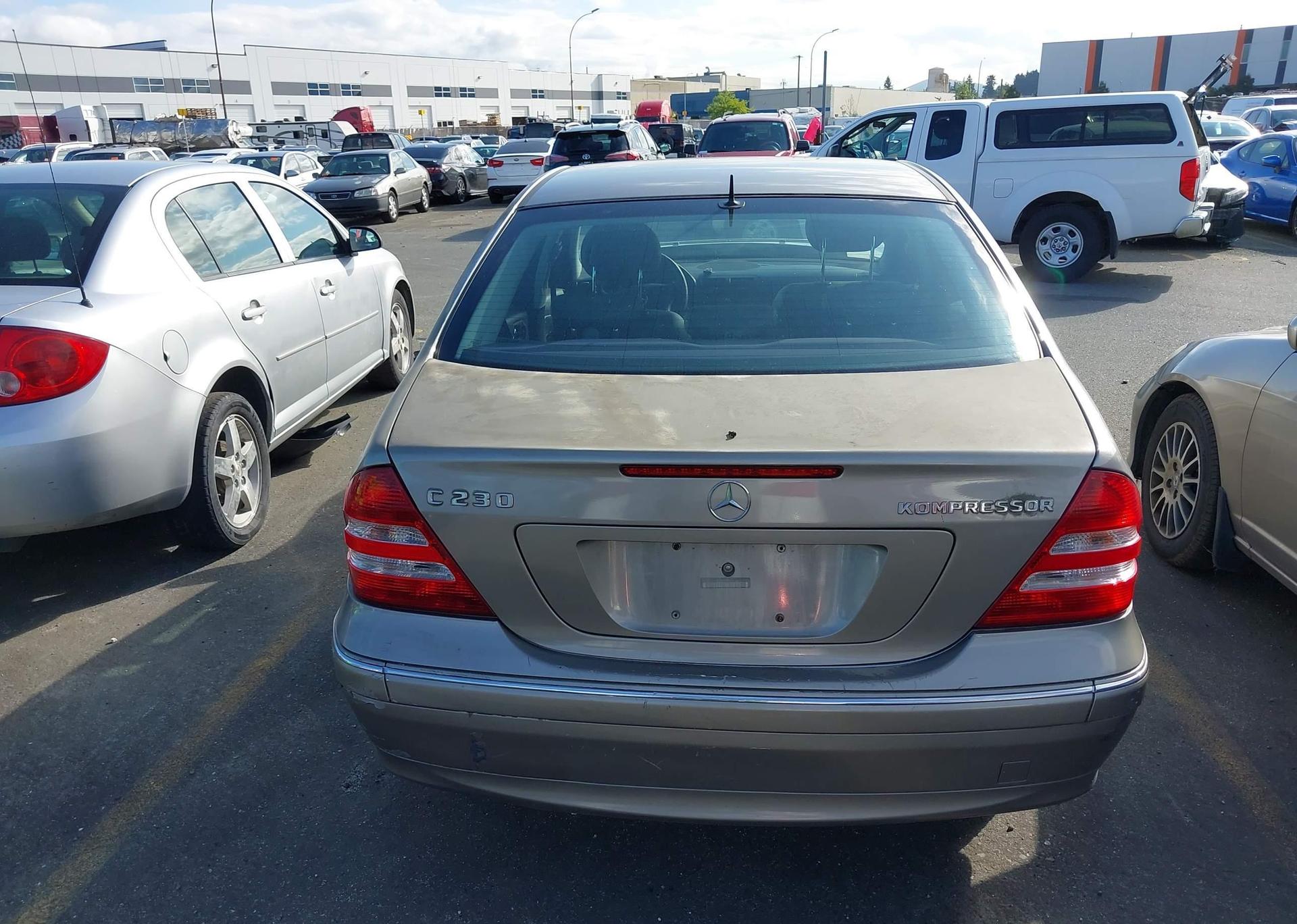2005 MERCEDES-BENZ C 230K SPORT SEDAN
