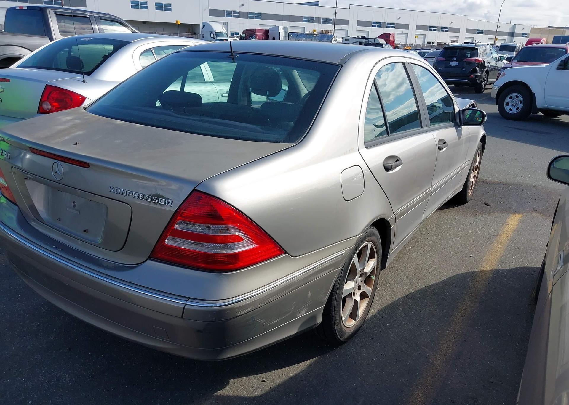 2005 MERCEDES-BENZ C 230K SPORT SEDAN
