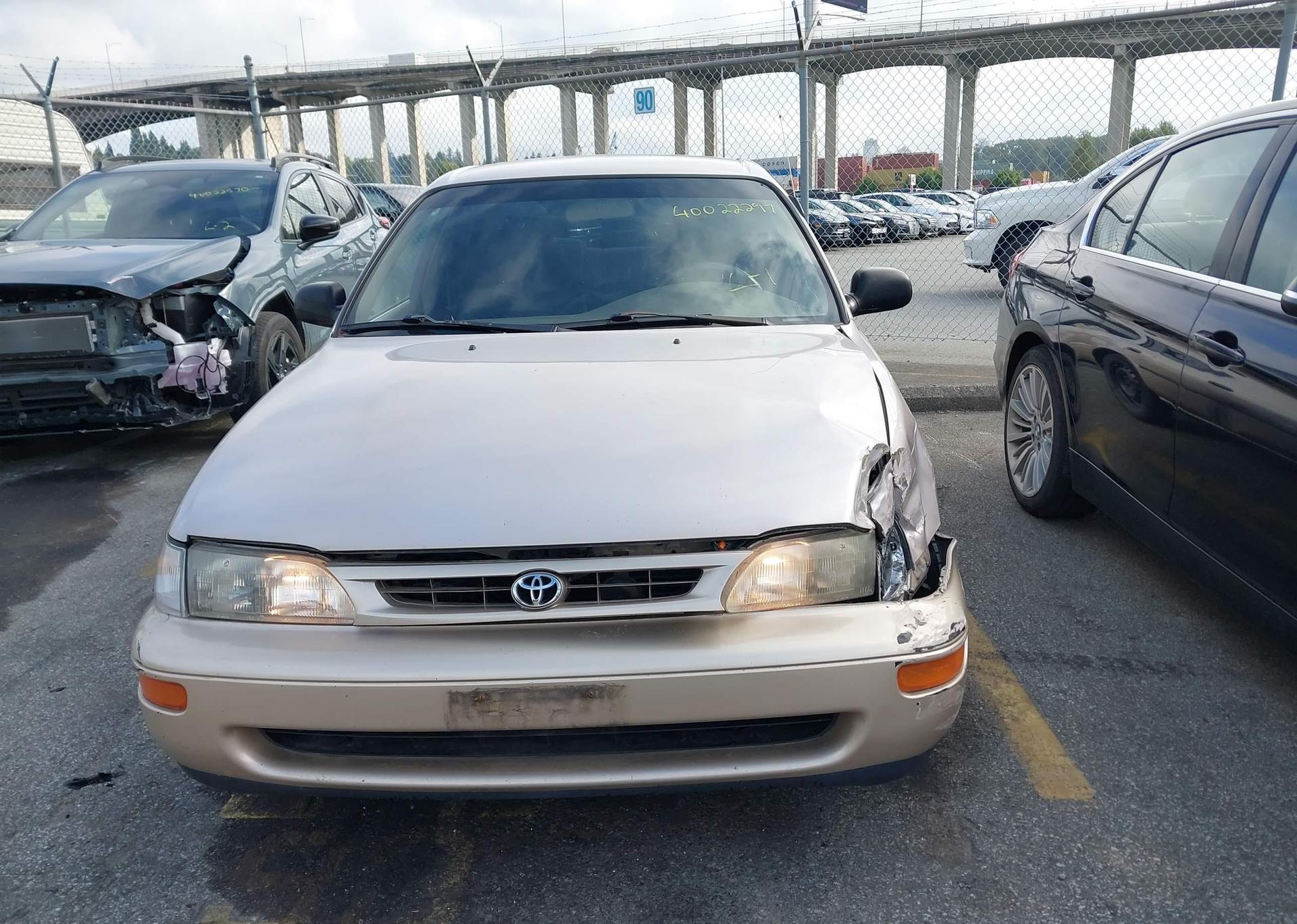 1996 TOYOTA COROLLA DX
