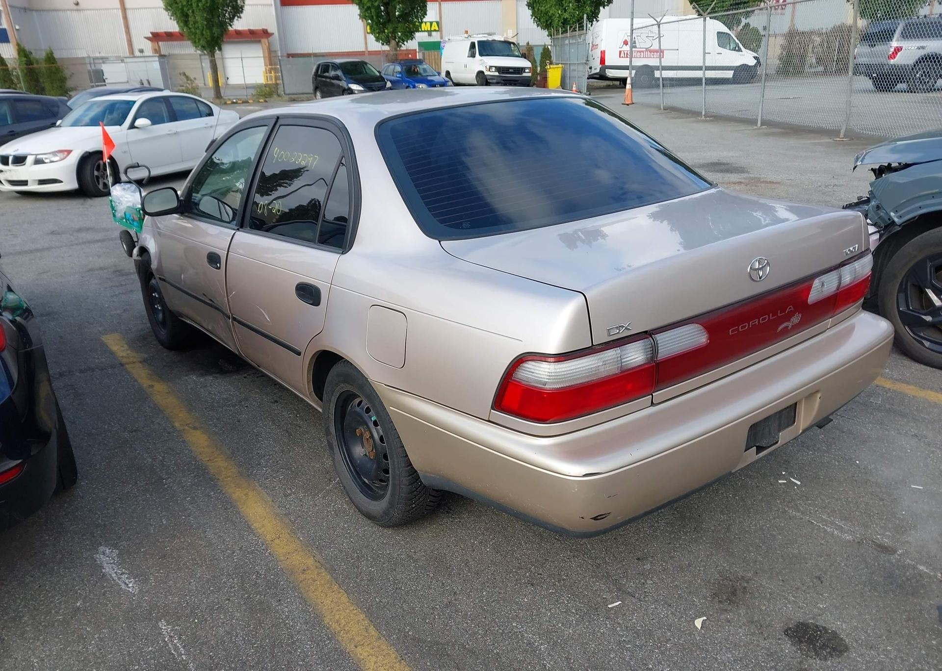 1996 TOYOTA COROLLA DX