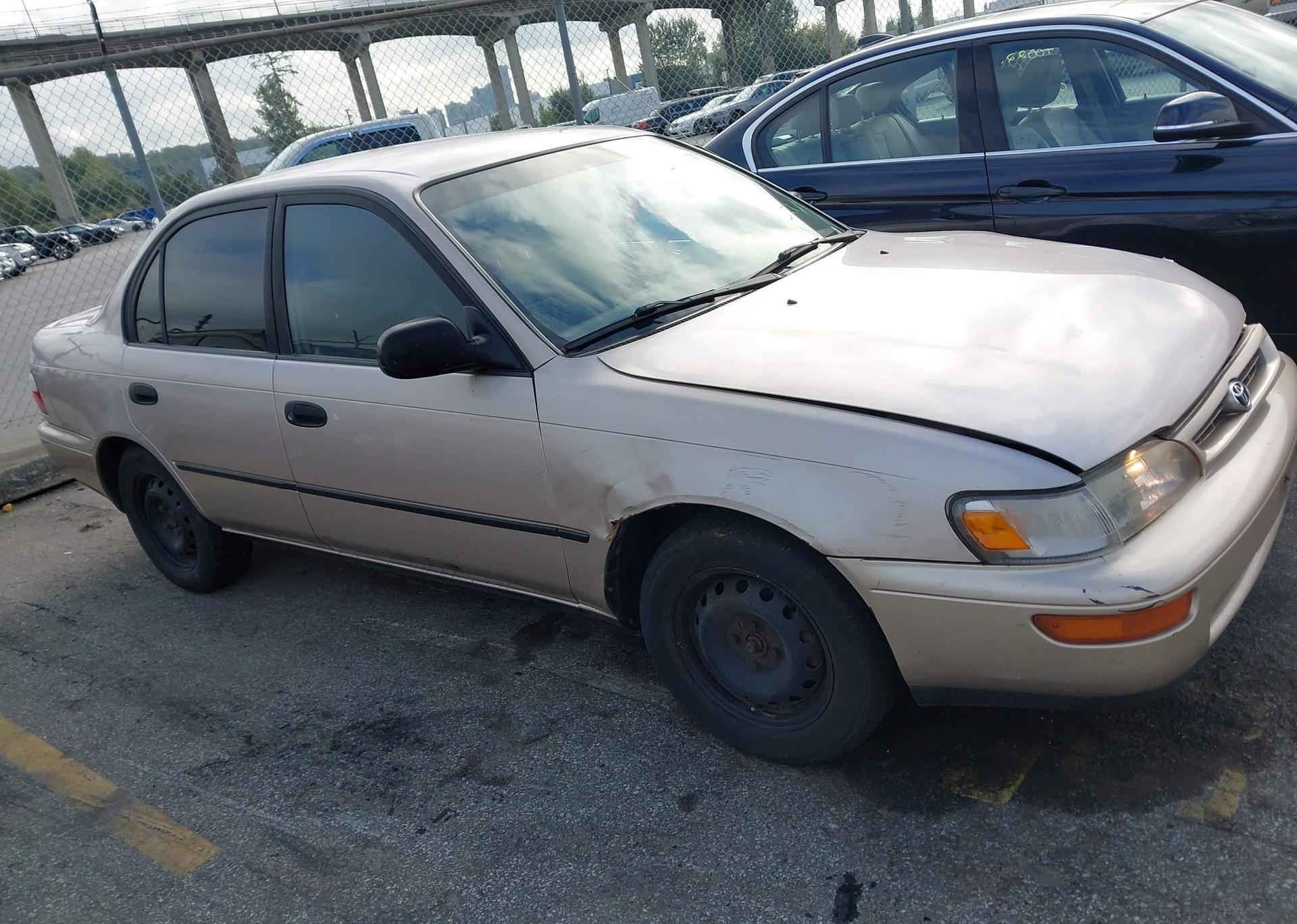 1996 TOYOTA COROLLA DX