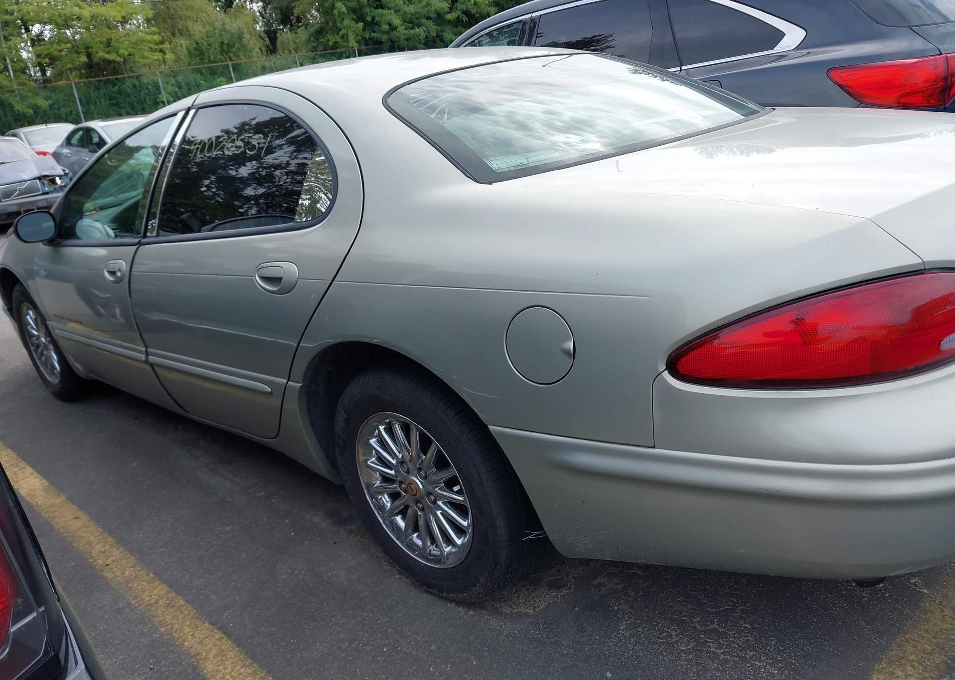 2000 CHRYSLER CONCORDE LXI