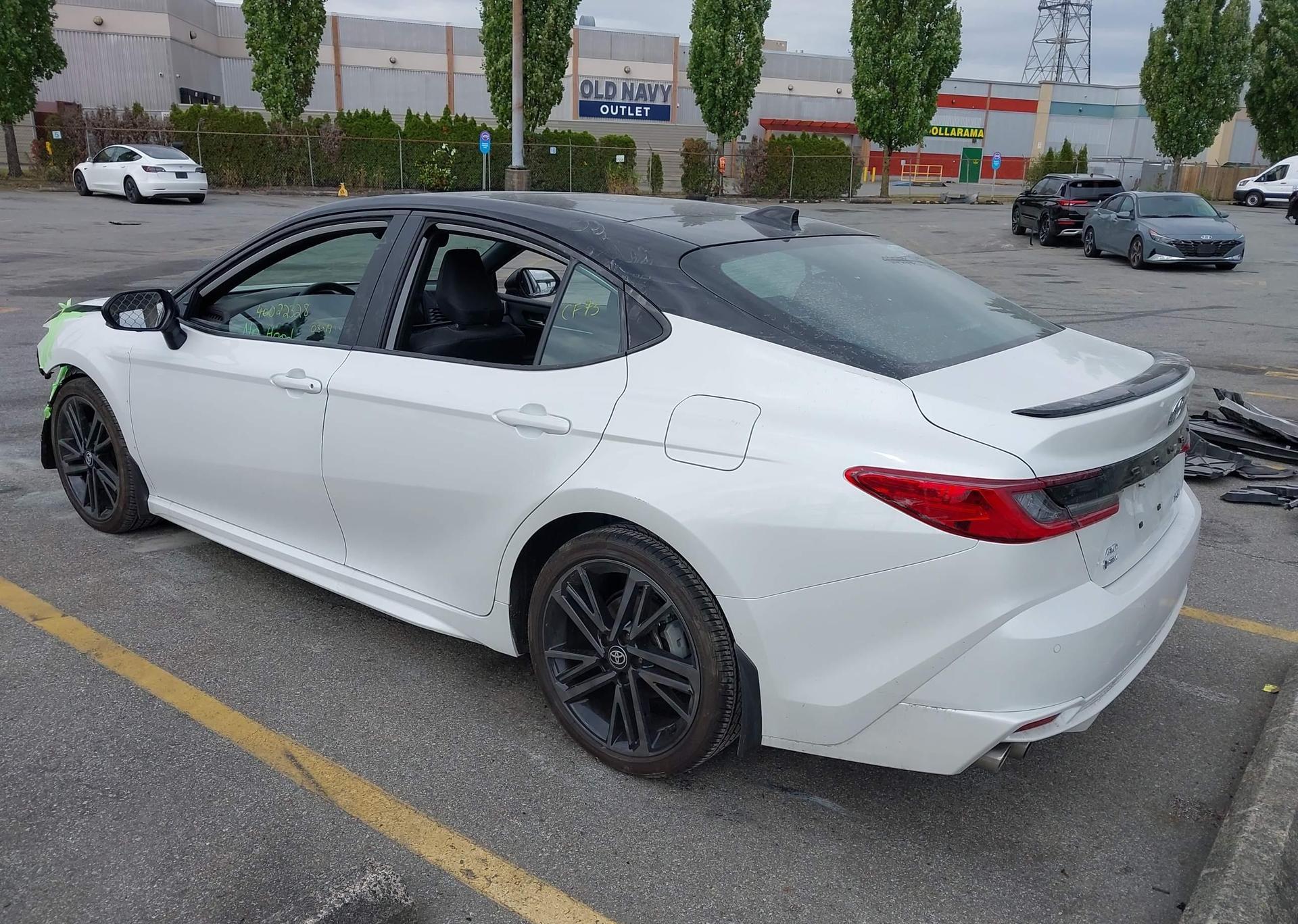 2025 TOYOTA CAMRY