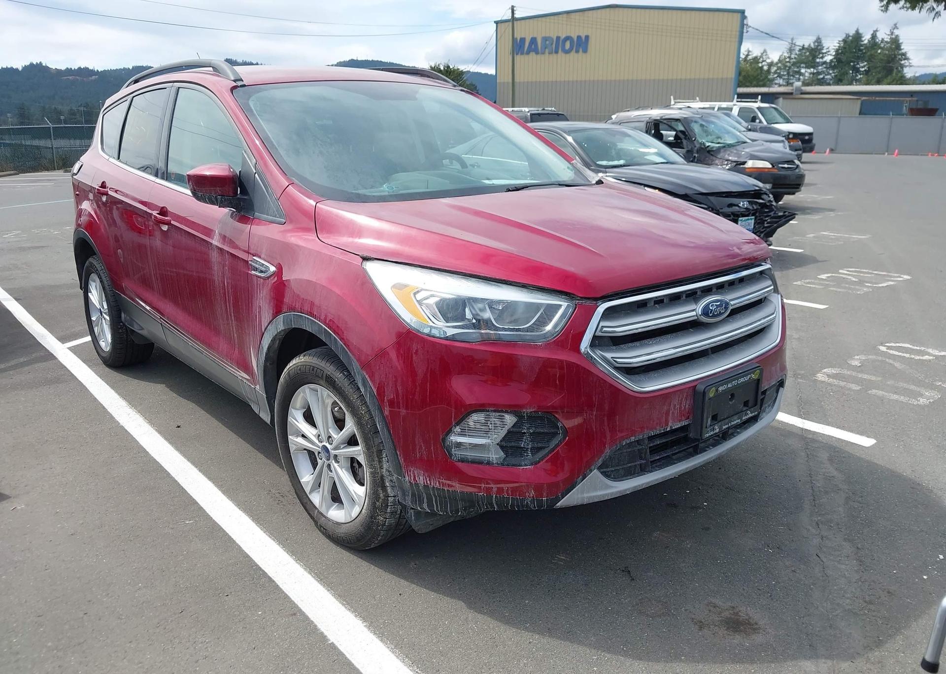 2017 FORD ESCAPE SE