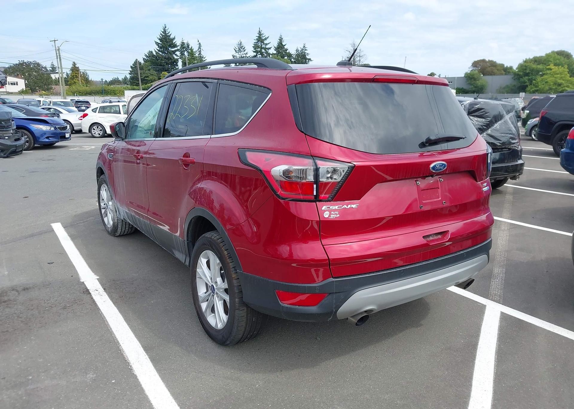 2017 FORD ESCAPE SE