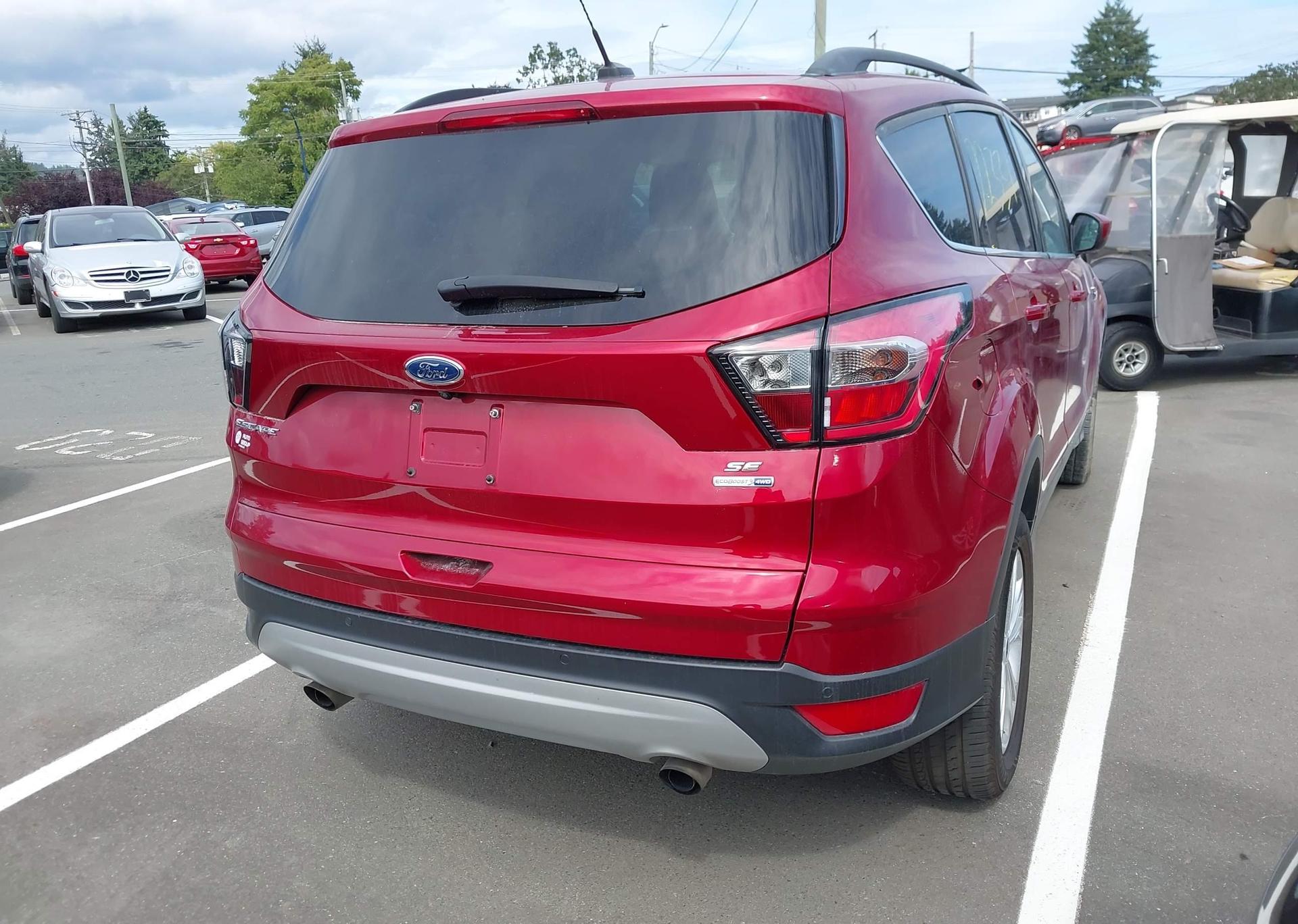 2017 FORD ESCAPE SE