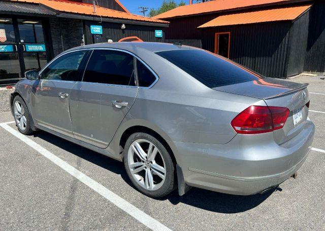 2013 VOLKSWAGEN PASSAT SEL