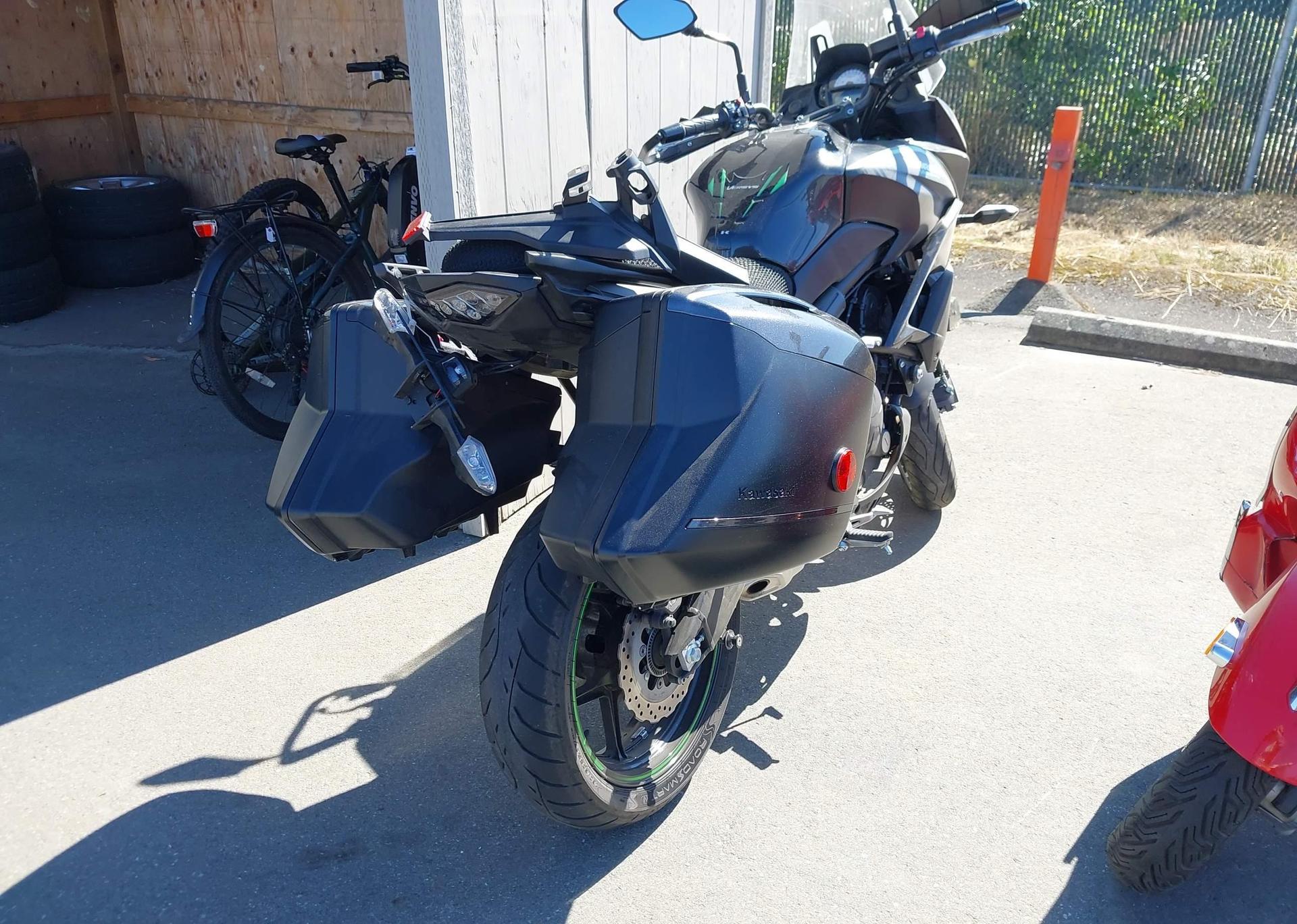 2017 KAWASAKI KLE650 F
