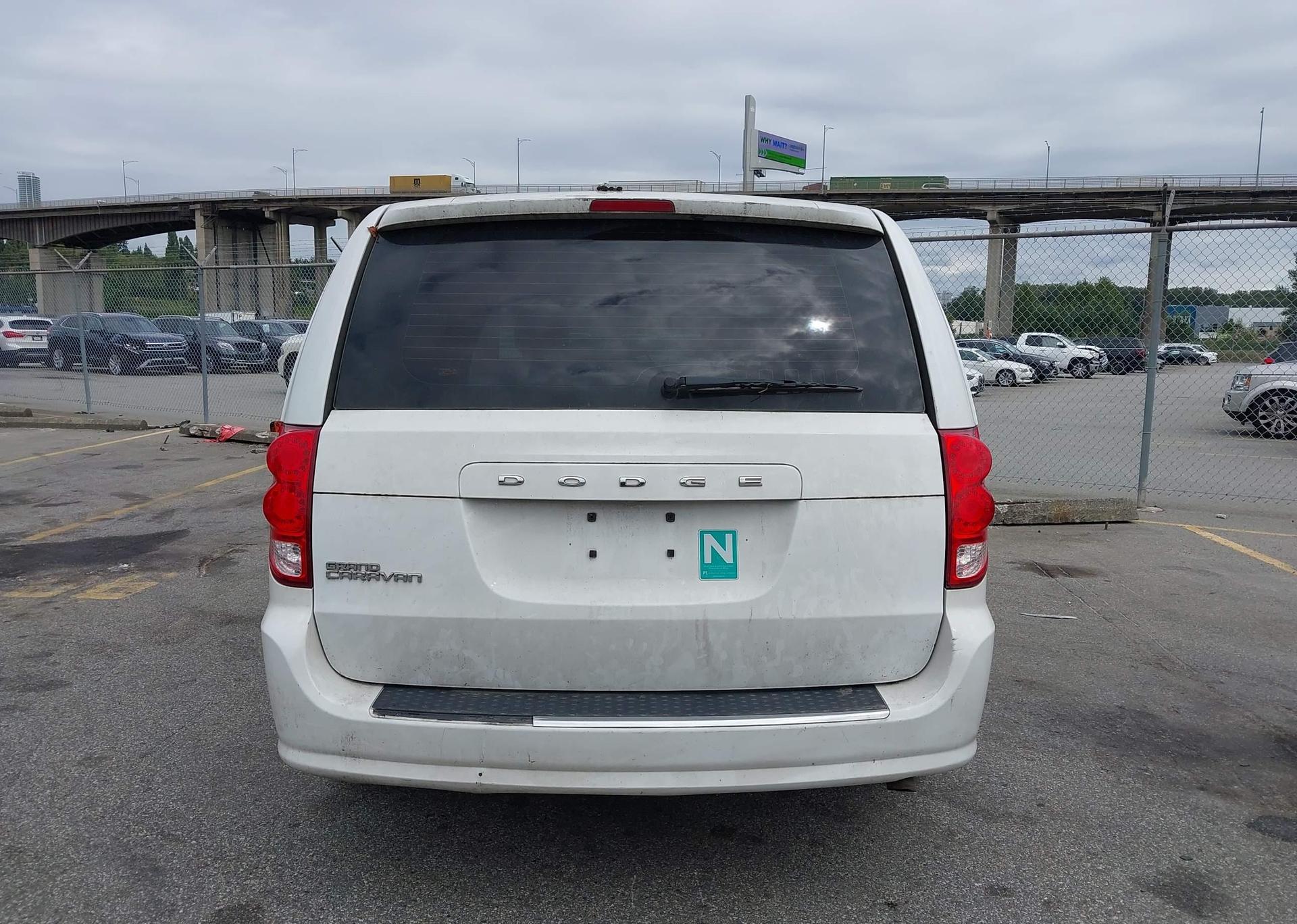 2015 DODGE GRAND CARAVAN SE