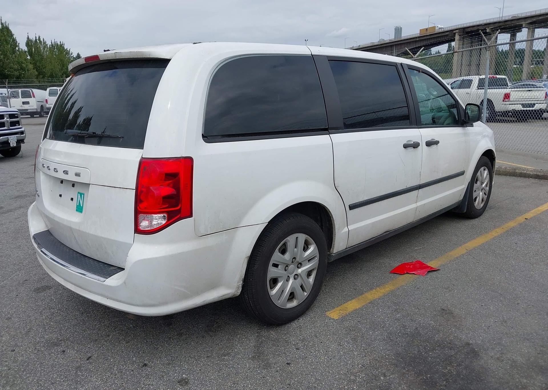2015 DODGE GRAND CARAVAN SE