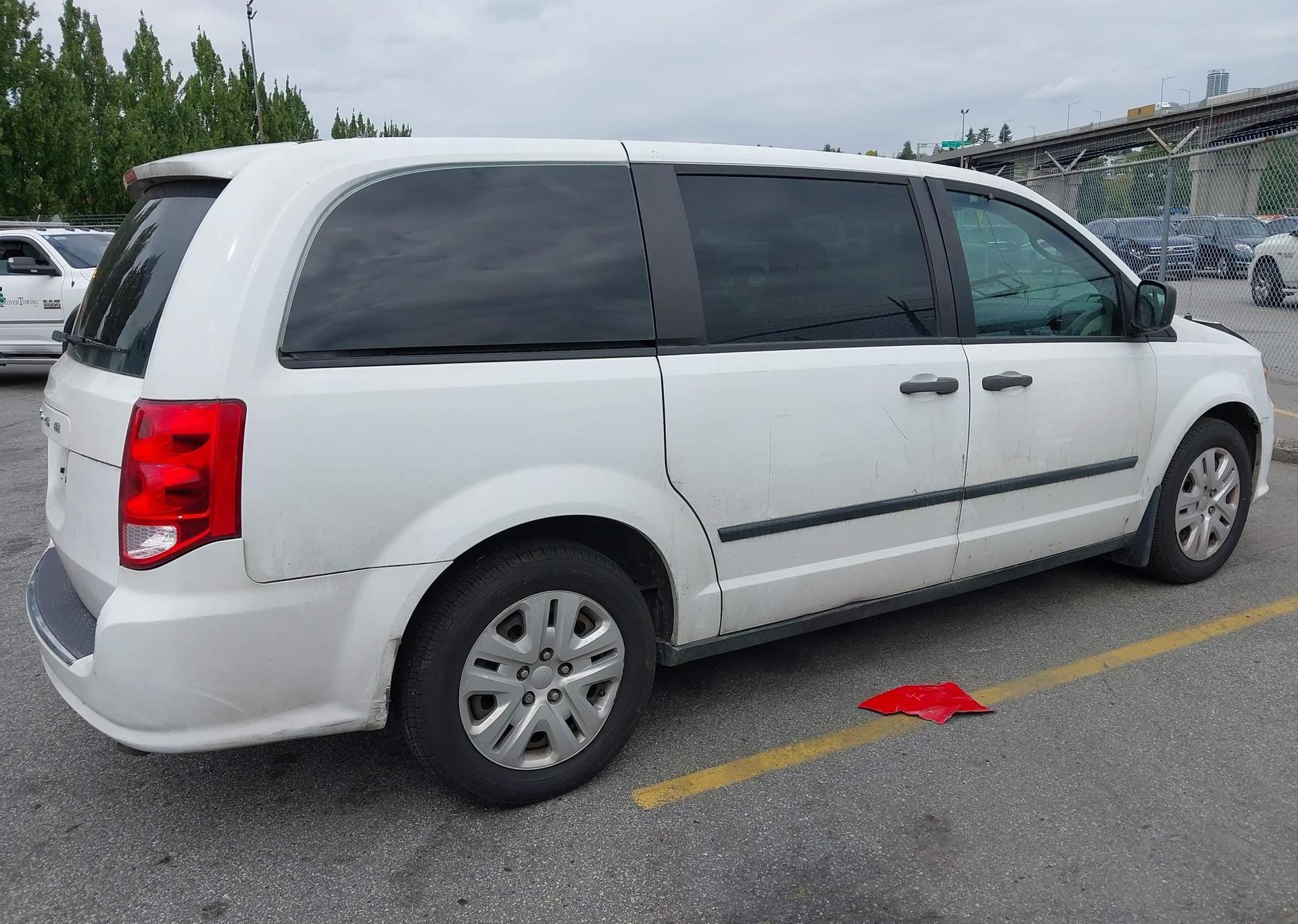 2015 DODGE GRAND CARAVAN SE