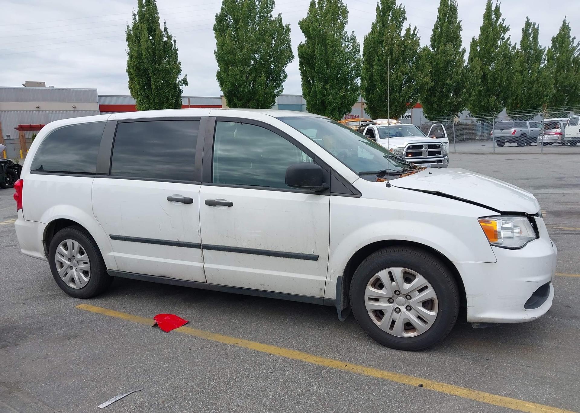 2015 DODGE GRAND CARAVAN SE