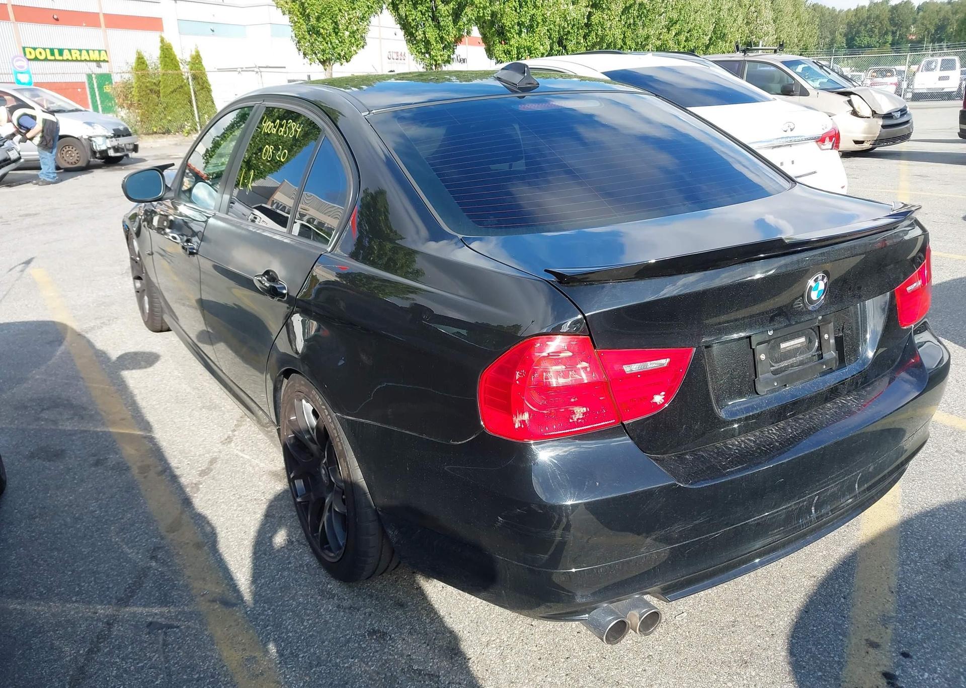 2011 BMW 323I