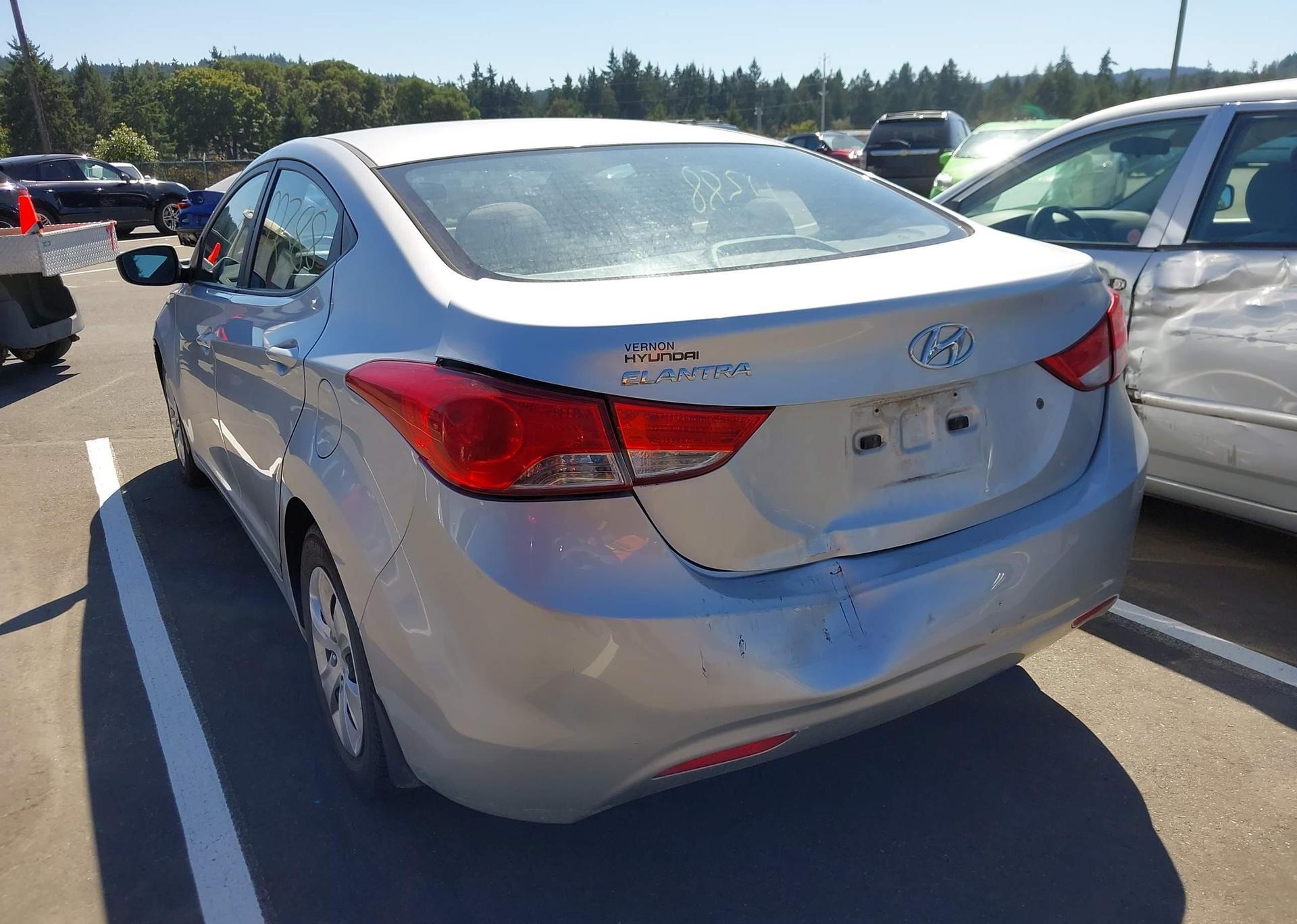2013 HYUNDAI ELANTRA GLS
