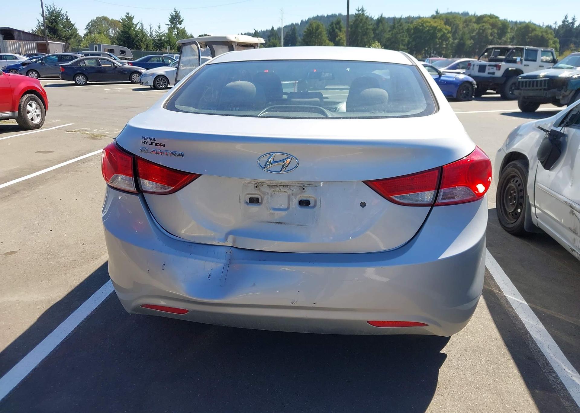 2013 HYUNDAI ELANTRA GLS