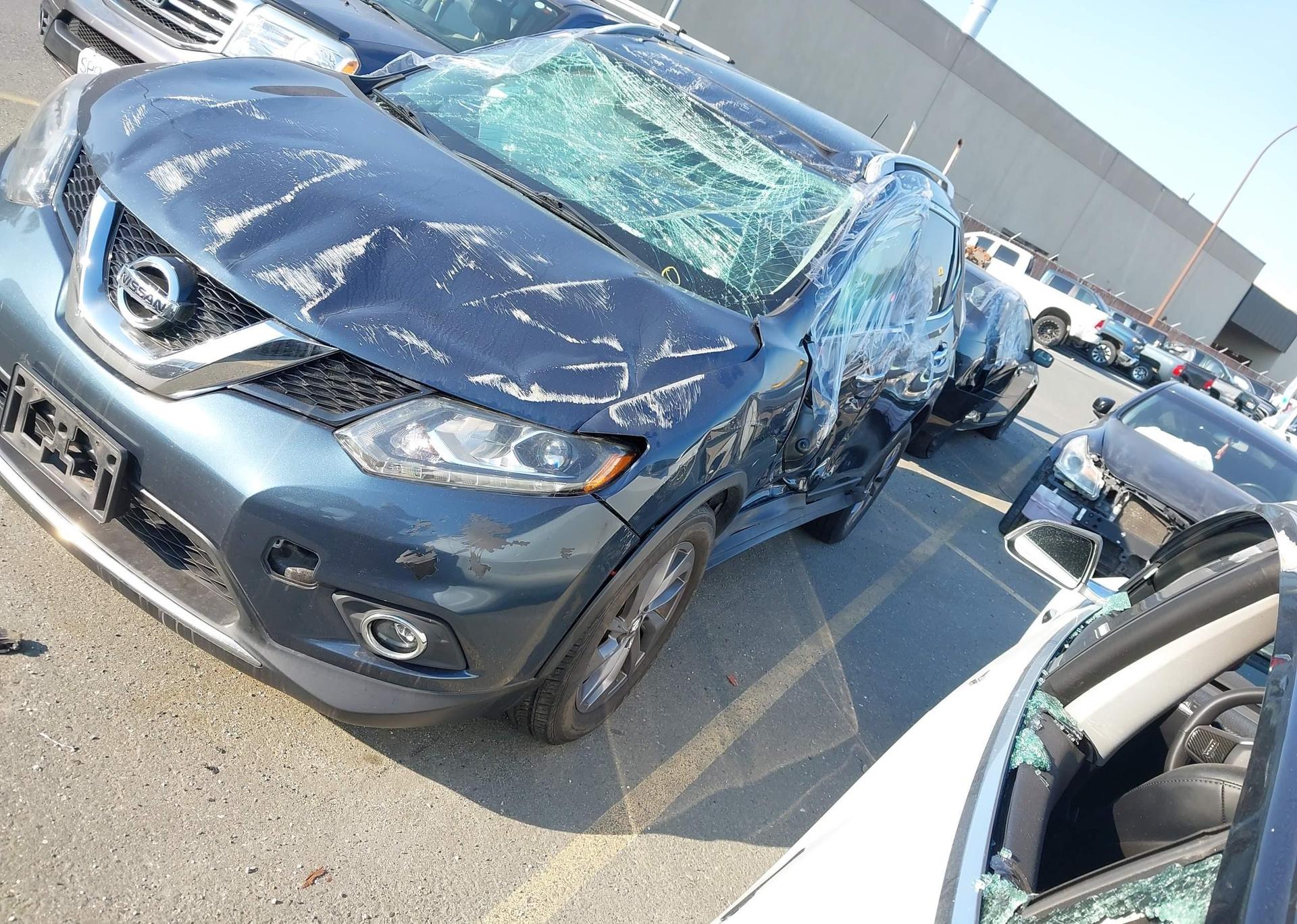 2016 NISSAN ROGUE S