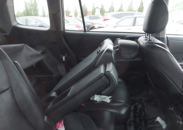 2011 TOYOTA HIGHLANDER SE