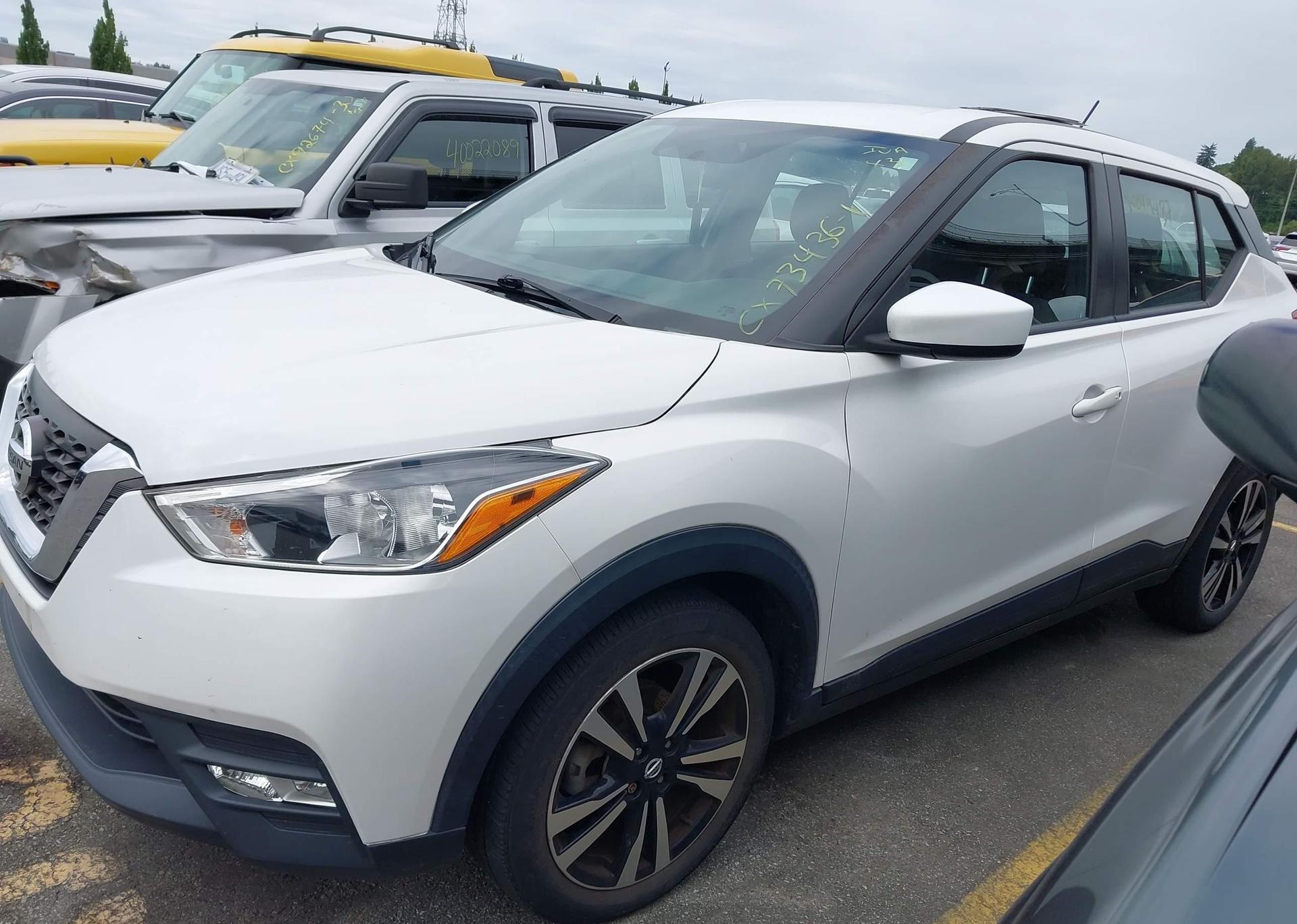 2019 NISSAN KICKS S