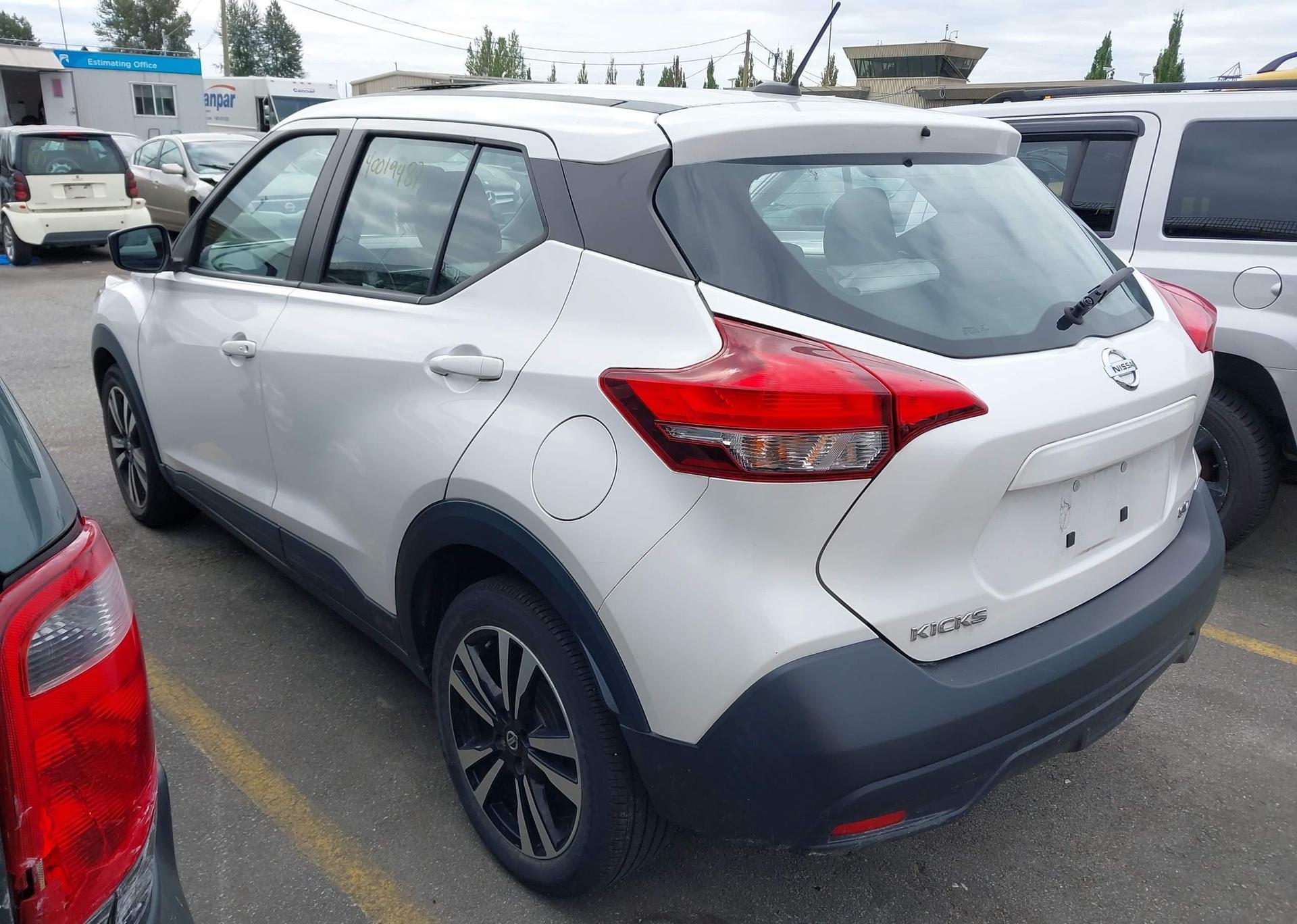 2019 NISSAN KICKS S
