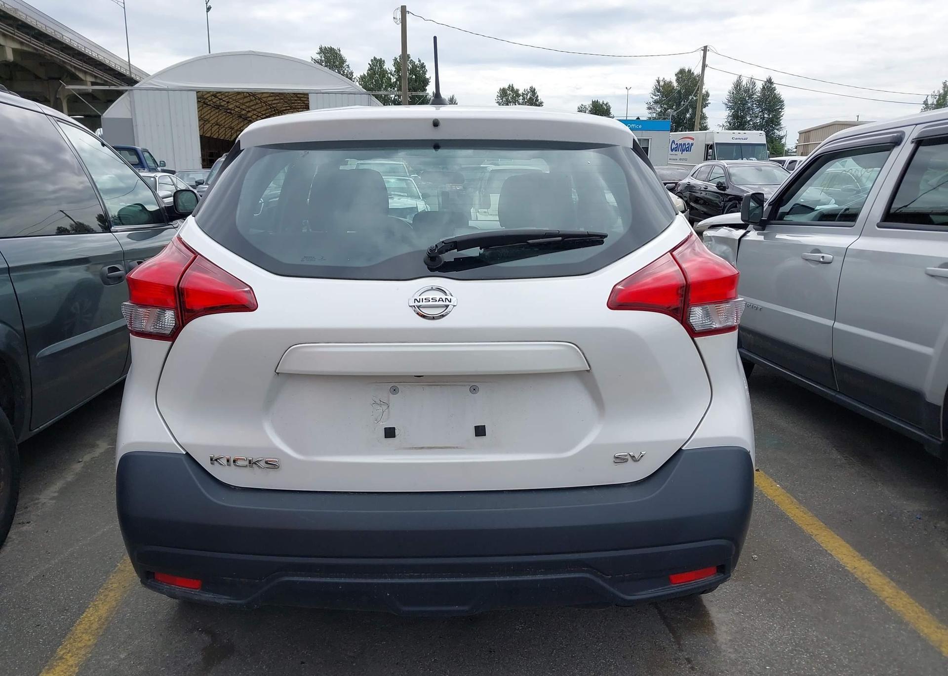 2019 NISSAN KICKS S