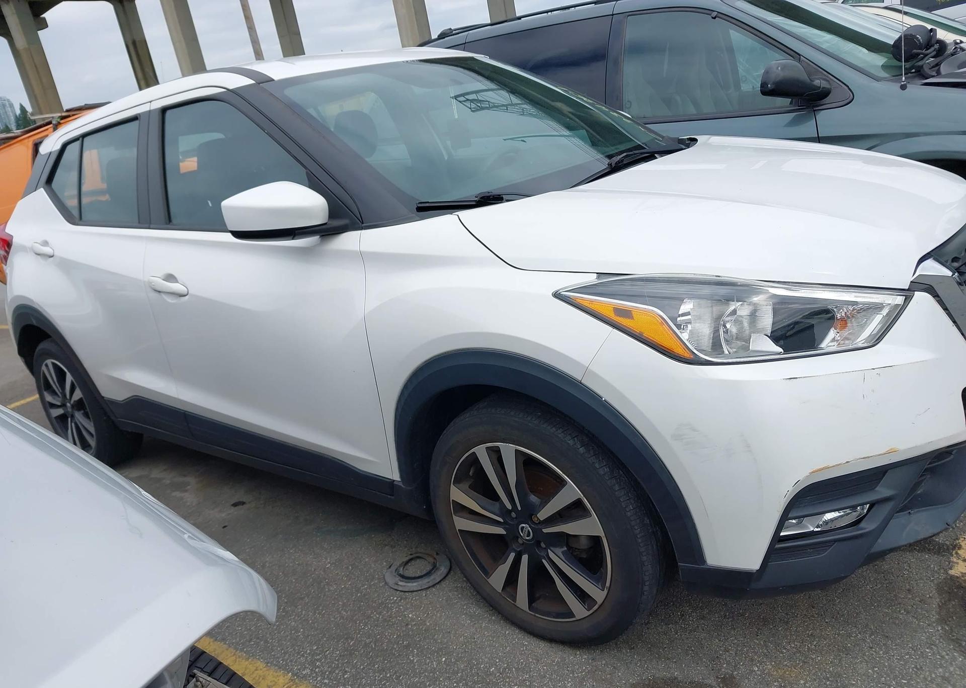 2019 NISSAN KICKS S
