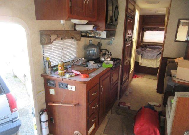 2004 FORD E450 SD MOTOR HOME