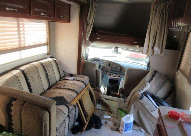 2004 FORD E450 SD MOTOR HOME