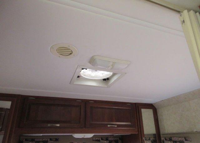 2004 FORD E450 SD MOTOR HOME