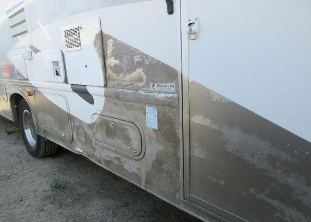 2004 FORD E450 SD MOTOR HOME