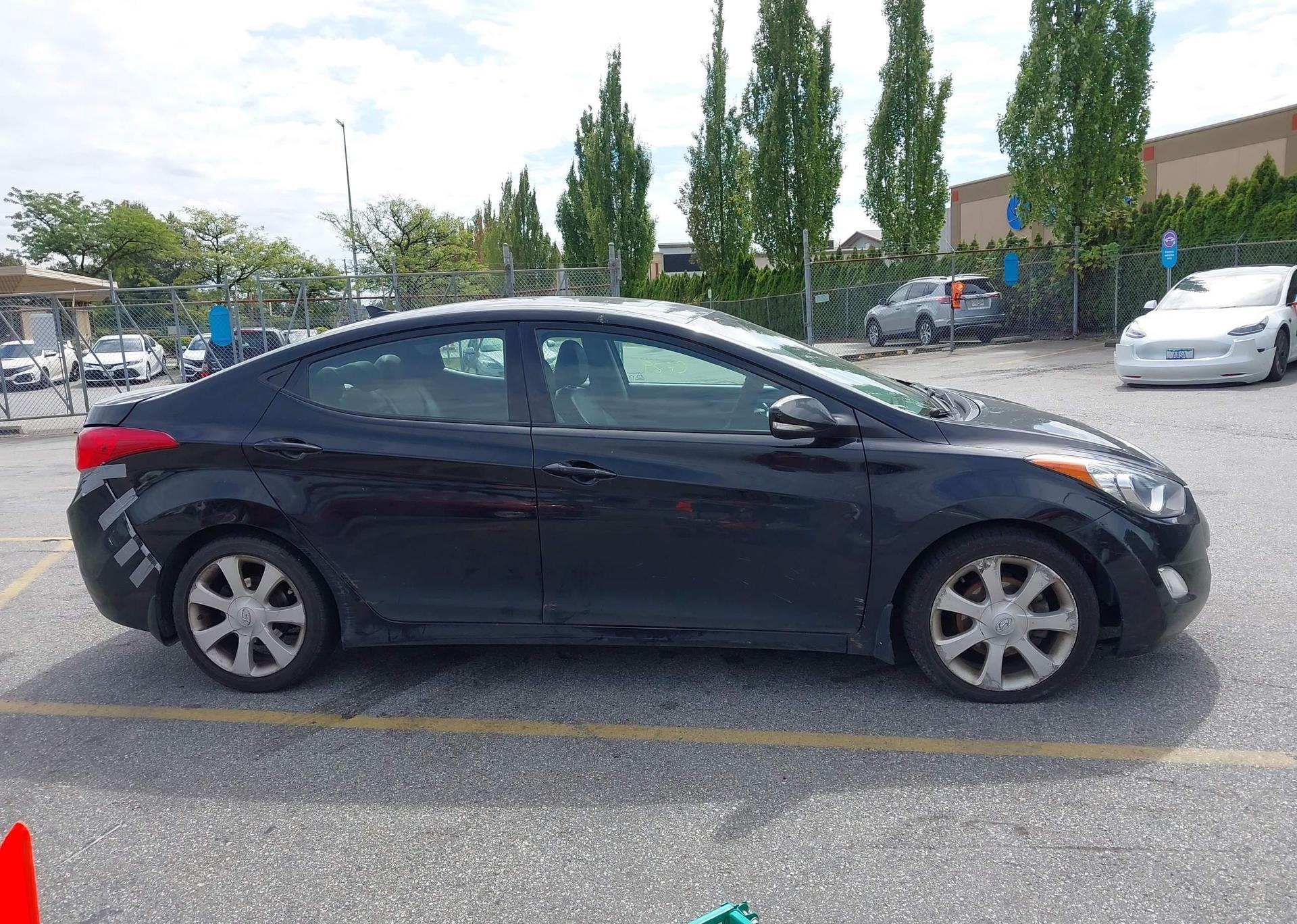 2013 HYUNDAI ELANTRA GLS