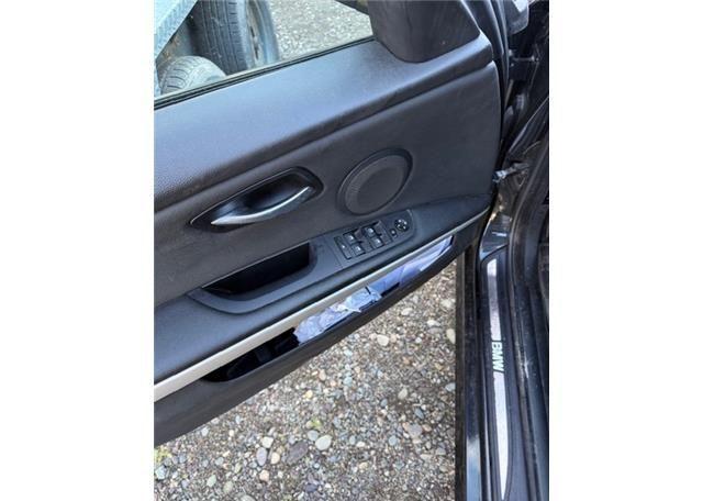 2009 BMW 323I