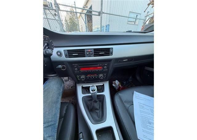 2009 BMW 323I