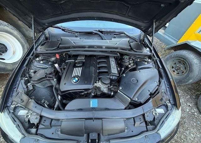2009 BMW 323I