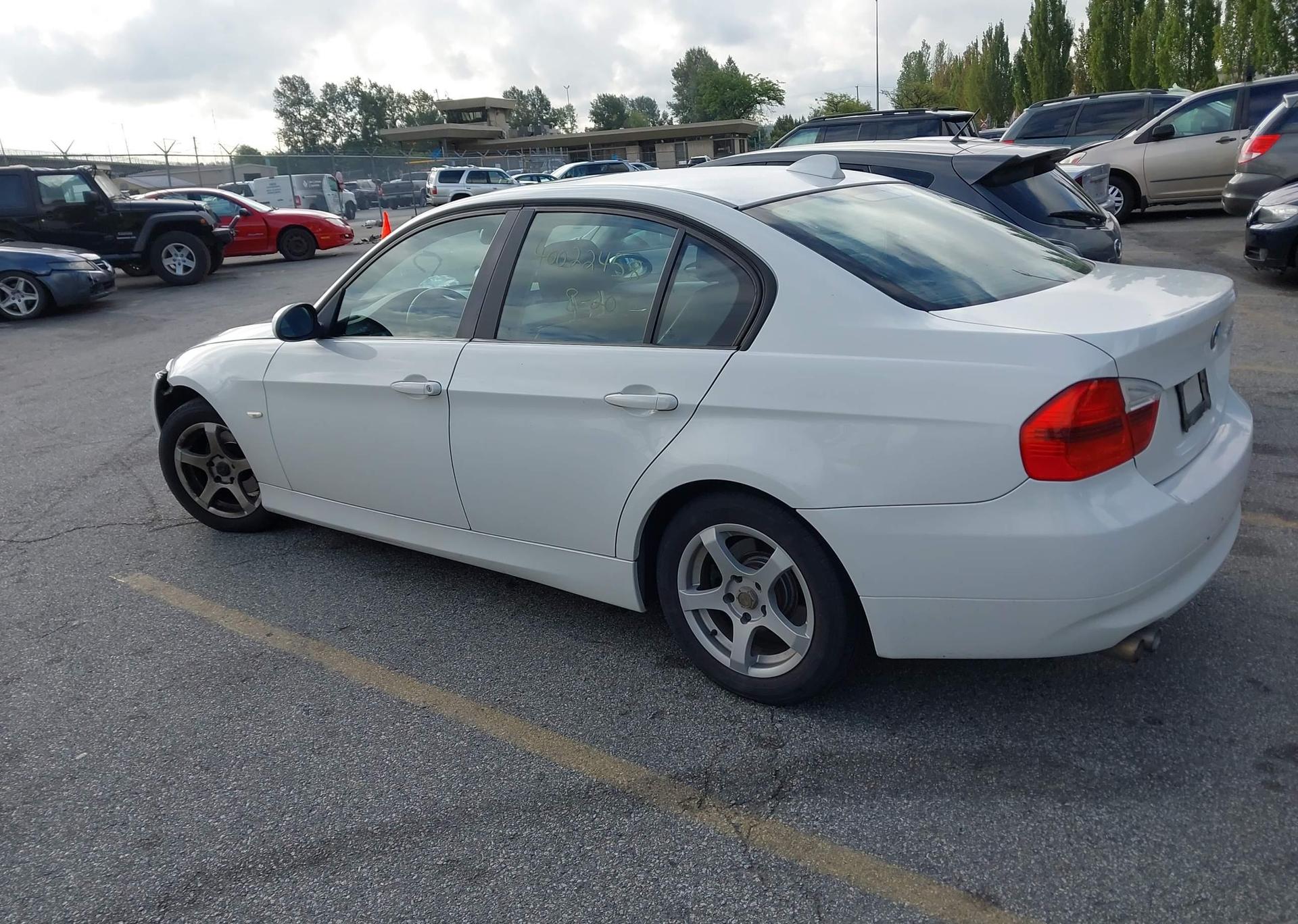 2007 BMW 323I