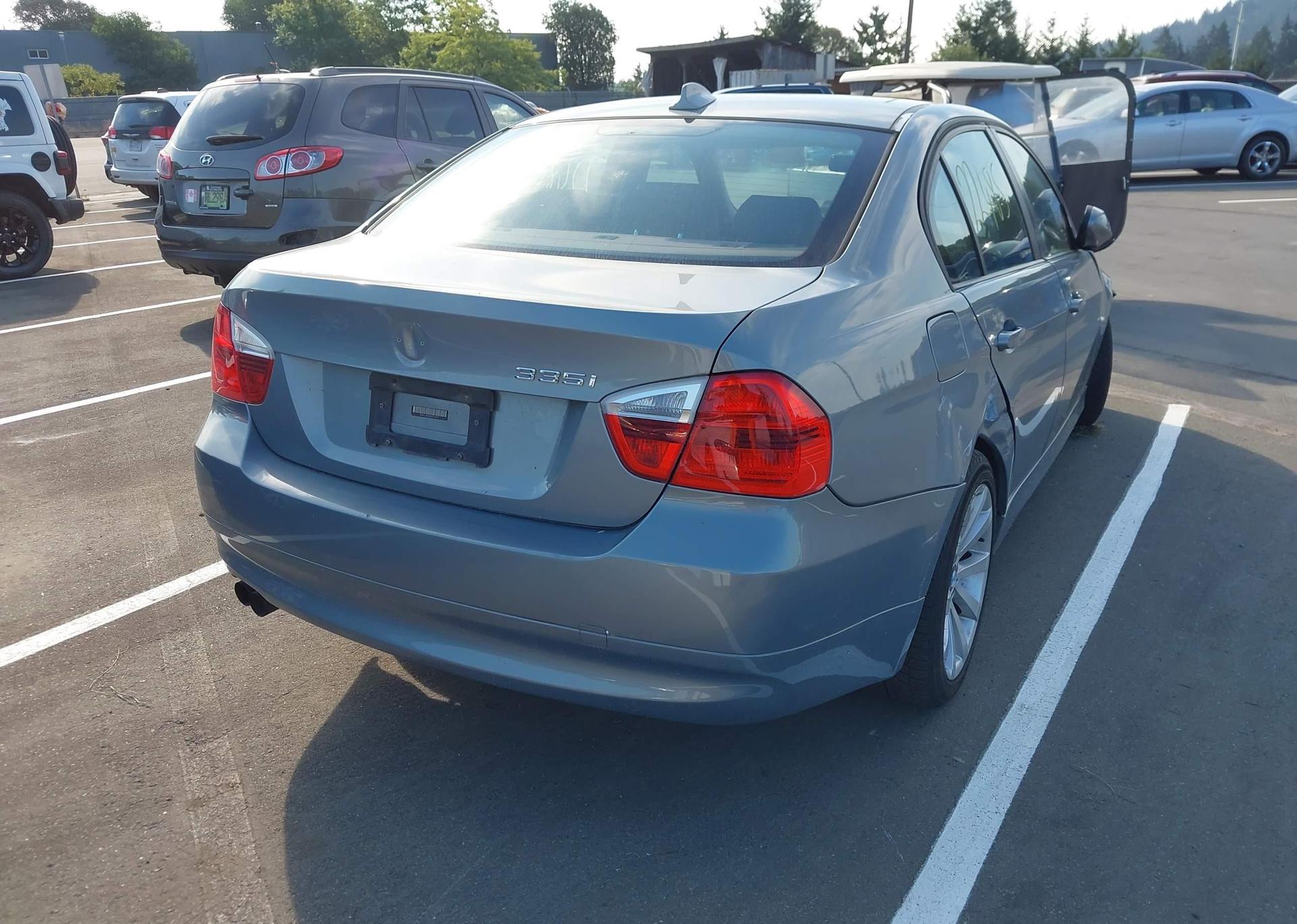 2006 BMW 325I