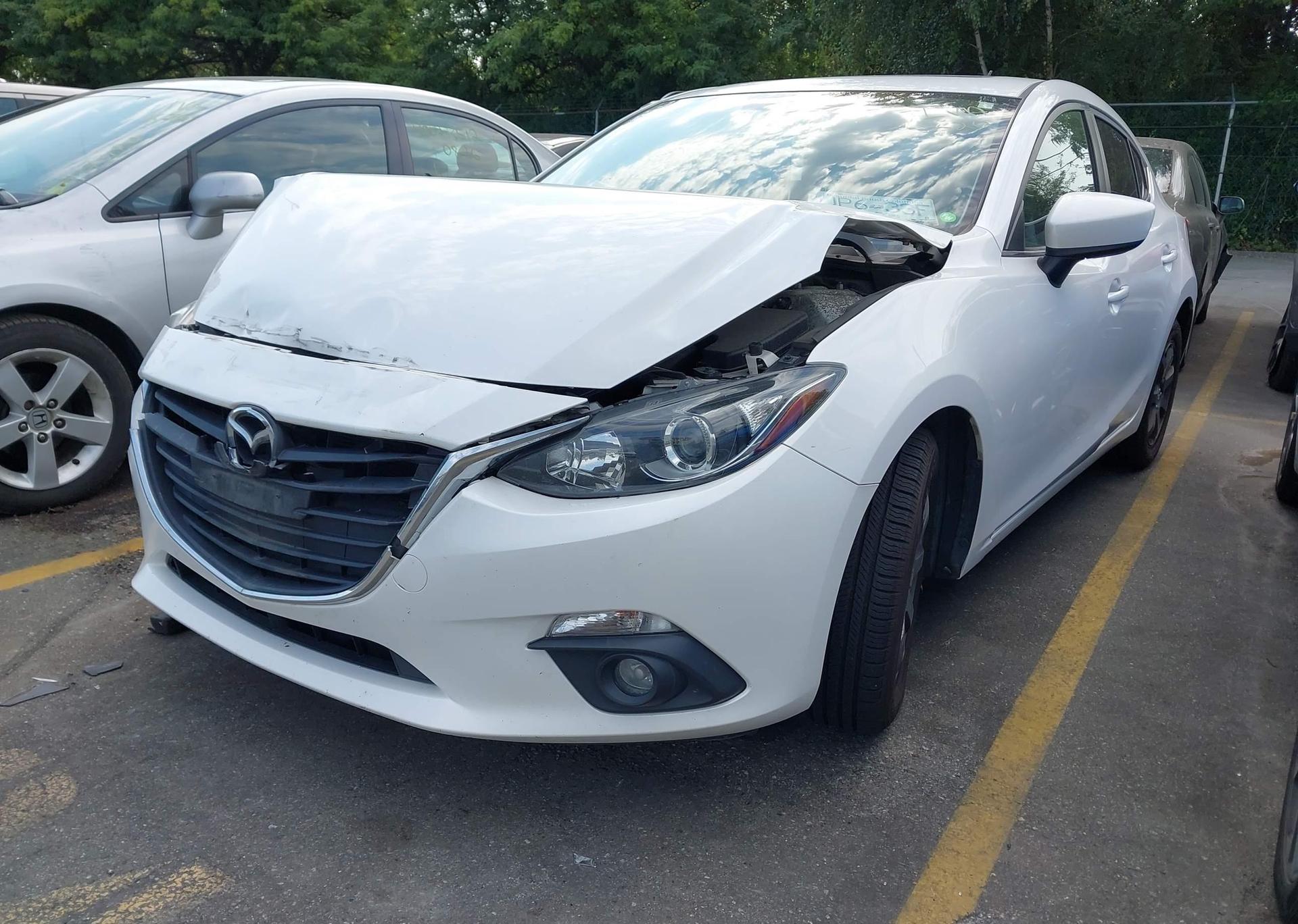 2015 MAZDA 3 TOURING