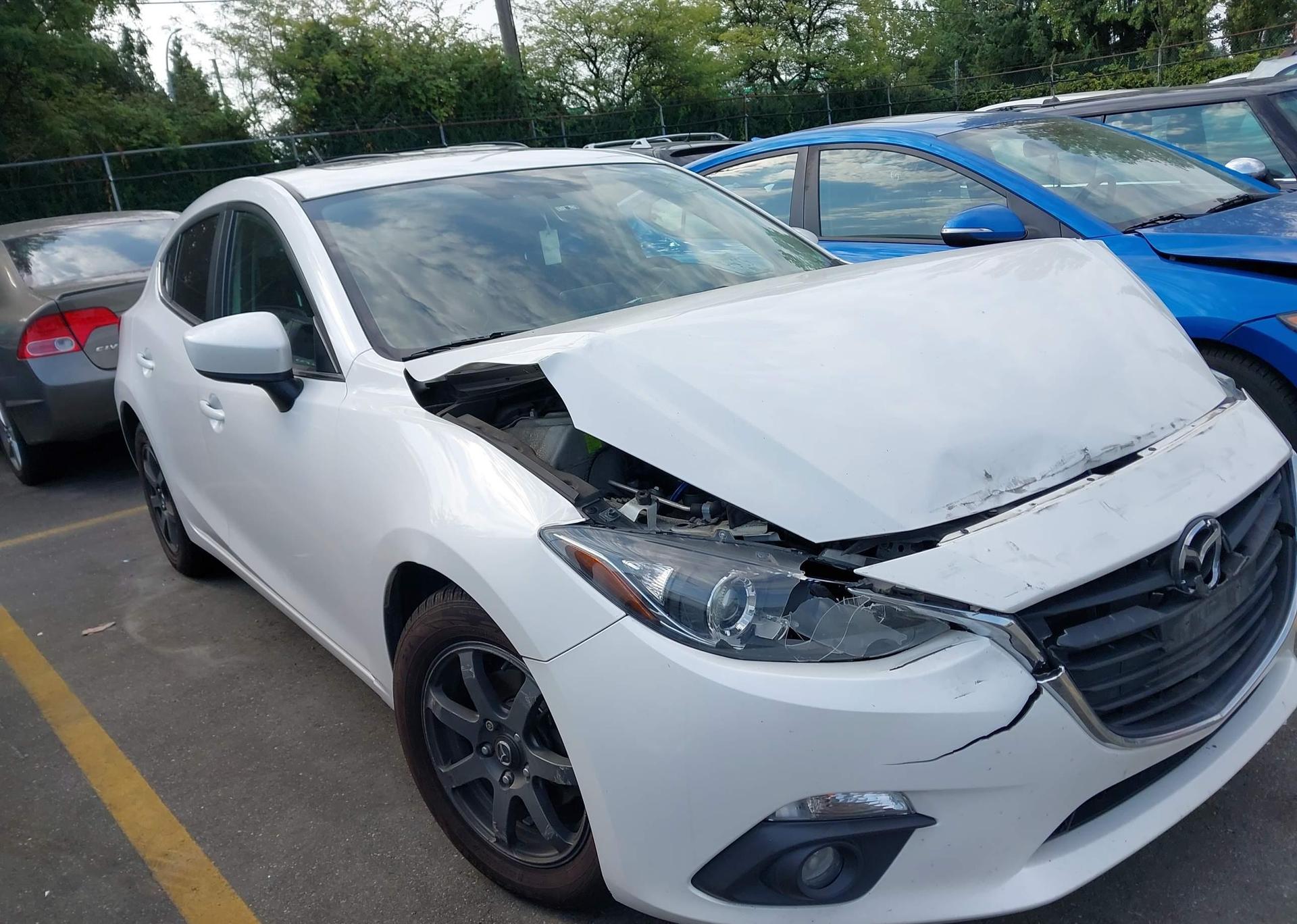2015 MAZDA 3 TOURING