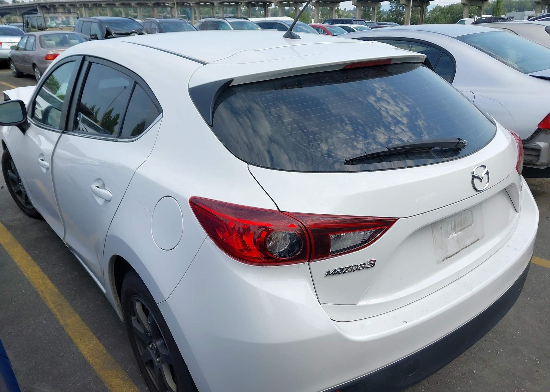 2015 MAZDA 3 TOURING