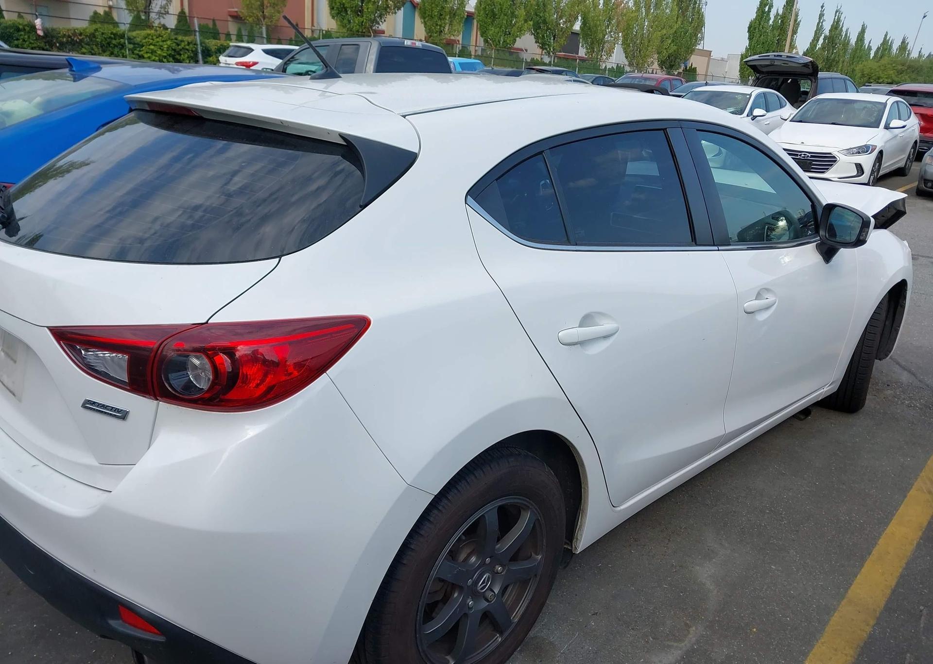 2015 MAZDA 3 TOURING