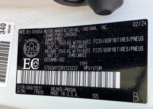 2024 TOYOTA SIENNA LE