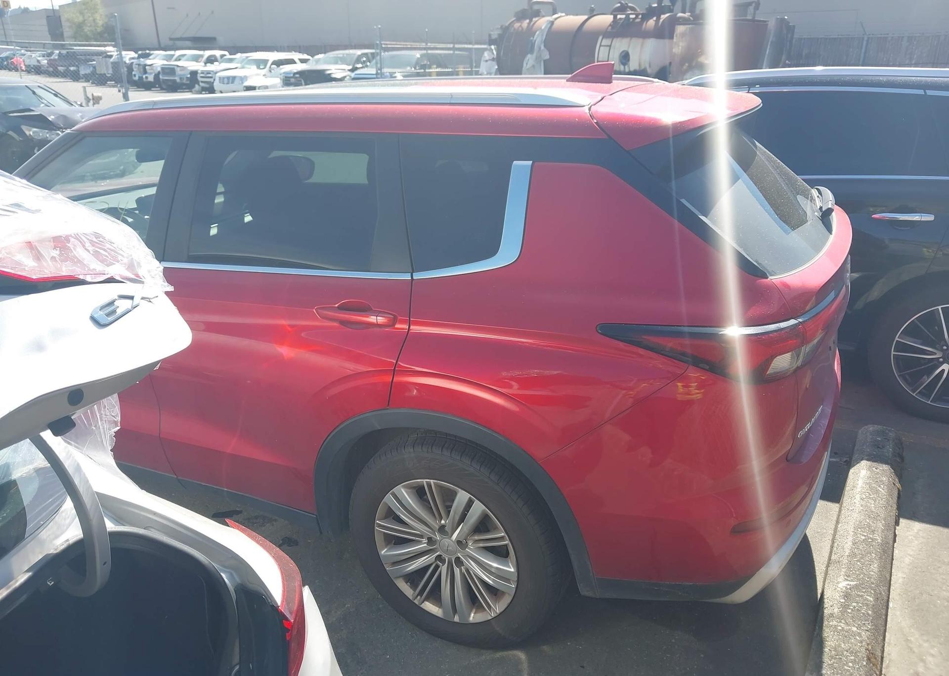2022 MITSUBISHI OUTLANDER SE