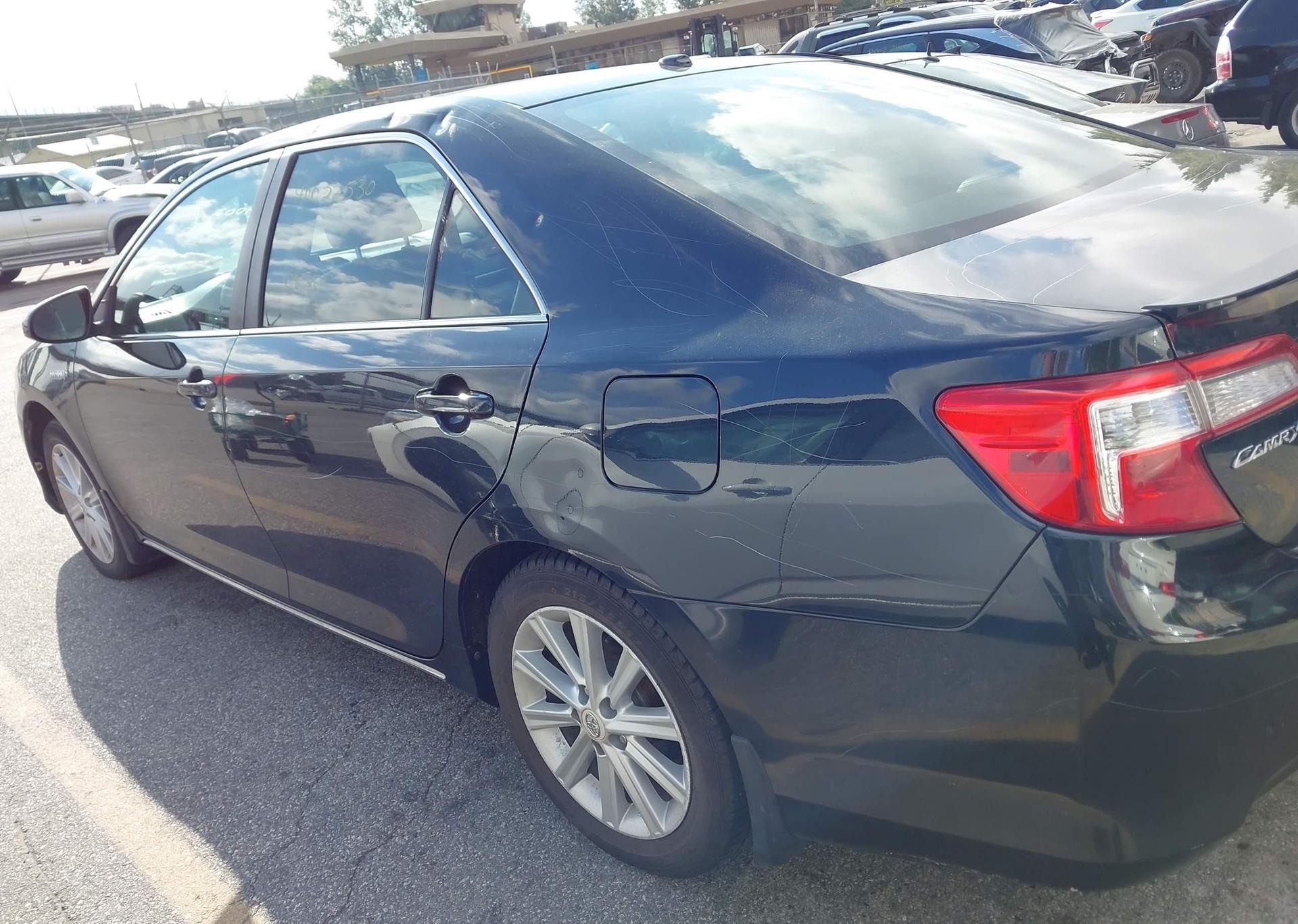 2012 TOYOTA CAMRY