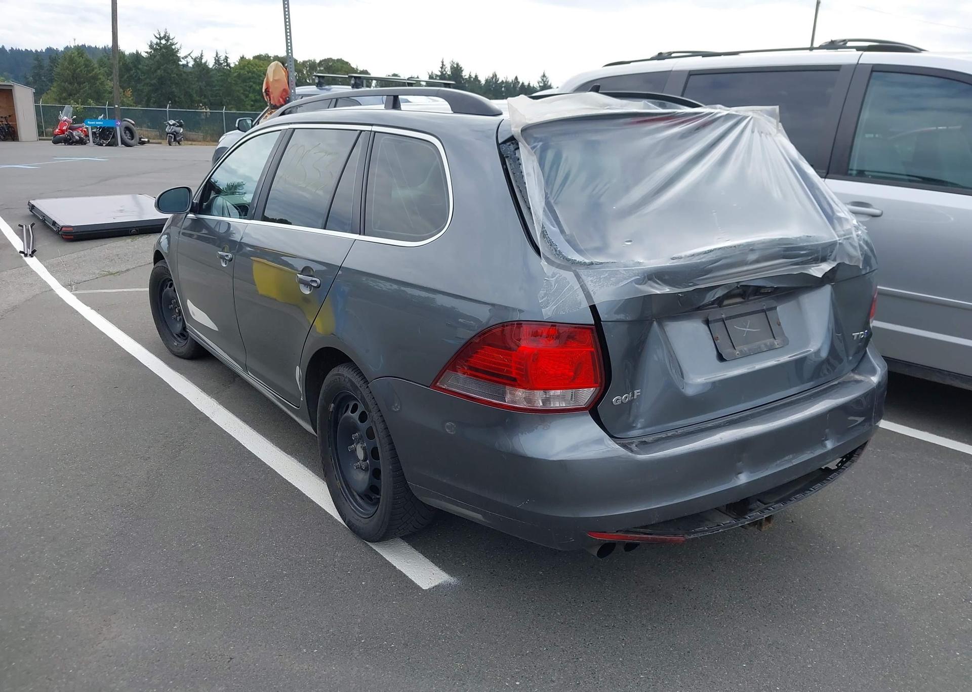 2014 VOLKSWAGEN GOLF