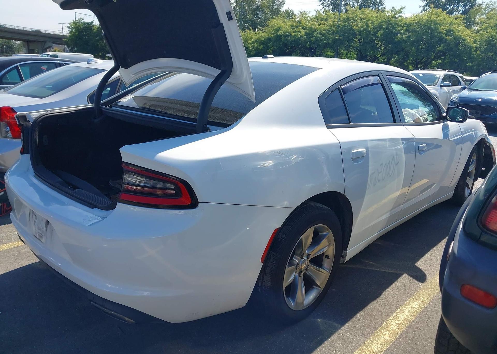 2015 DODGE CHARGER SXT