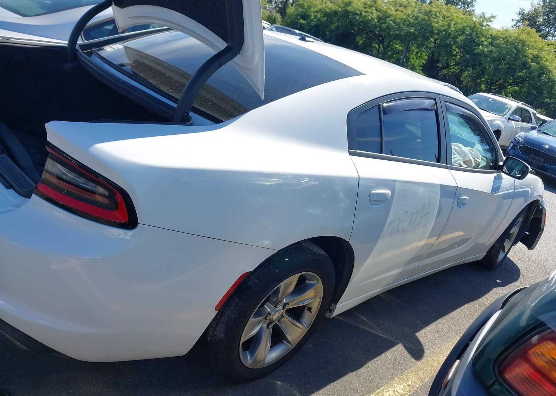 2015 DODGE CHARGER SXT