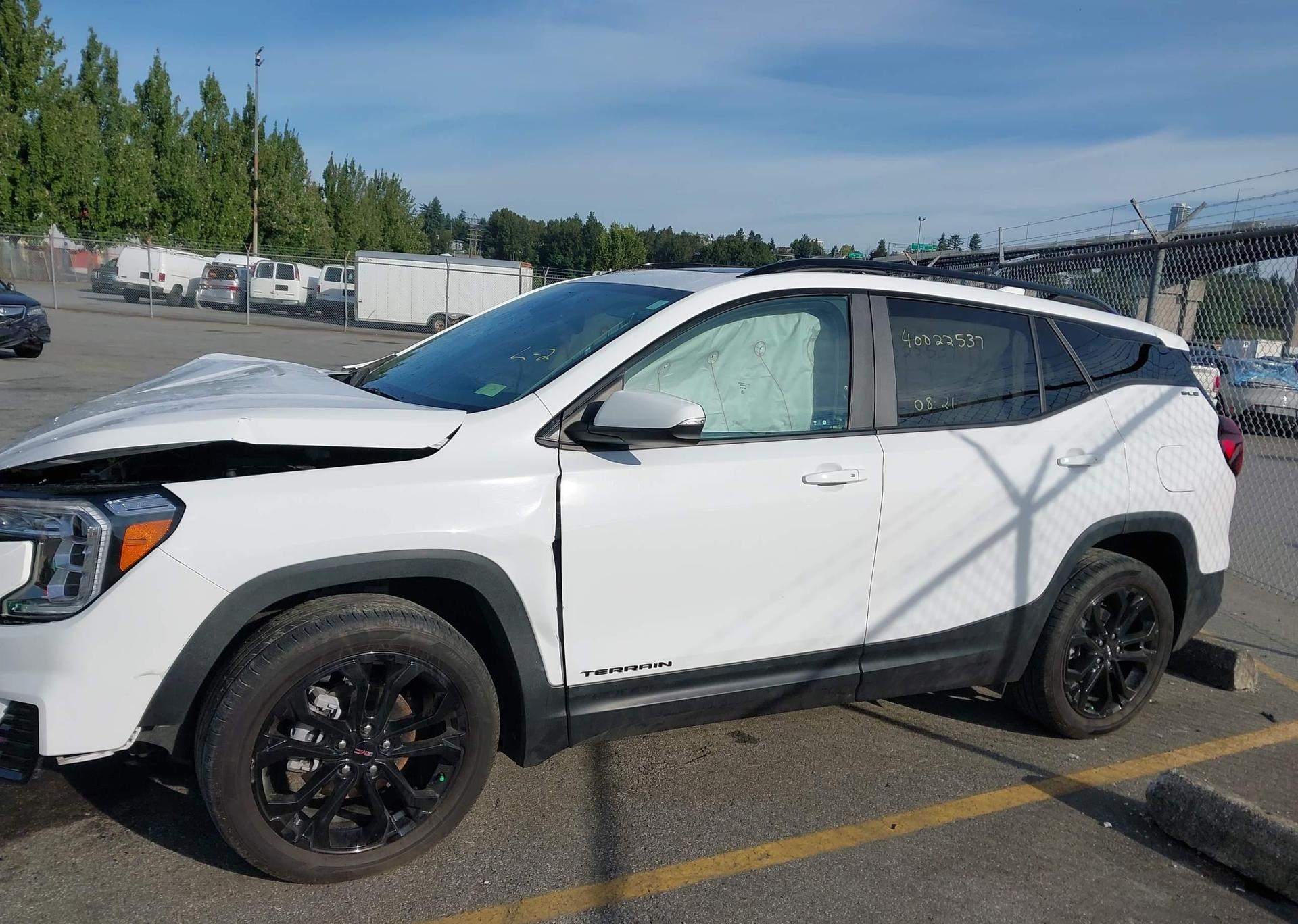 2022 GMC TERRAIN SLE