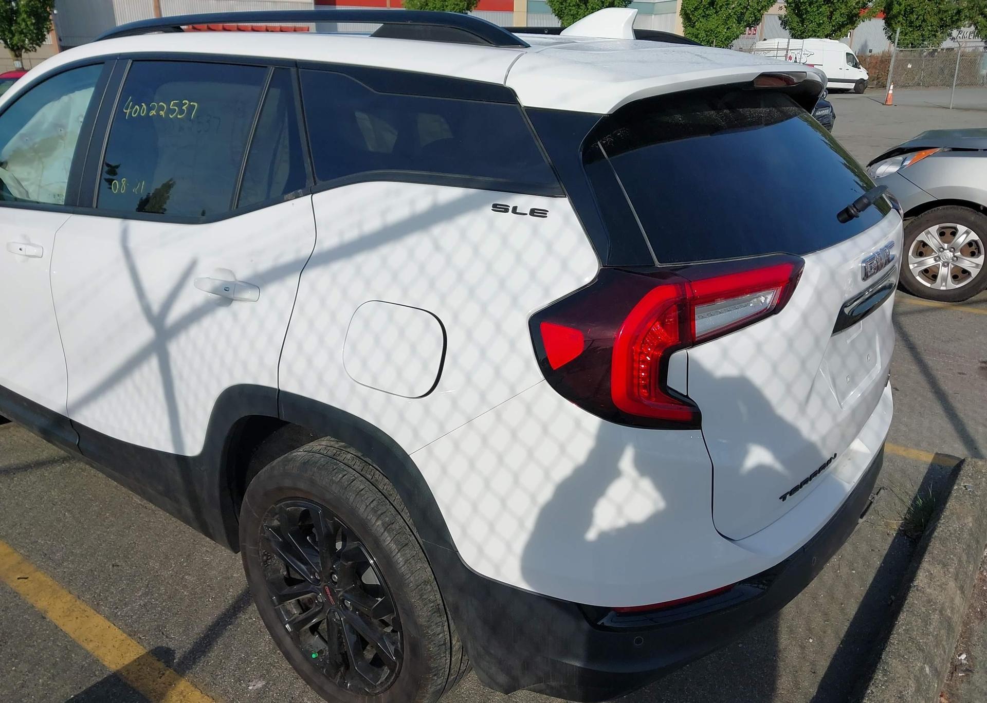 2022 GMC TERRAIN SLE