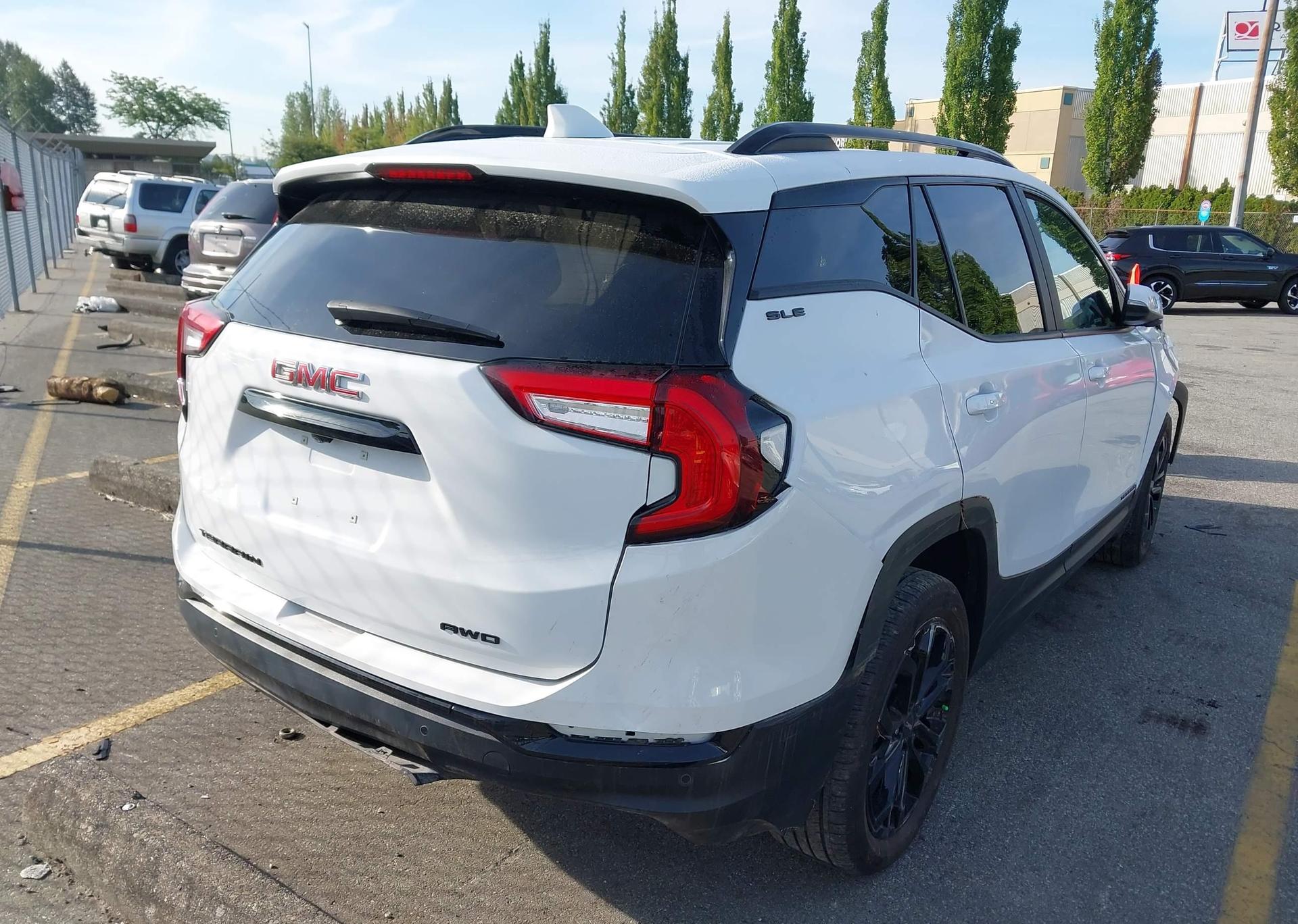 2022 GMC TERRAIN SLE